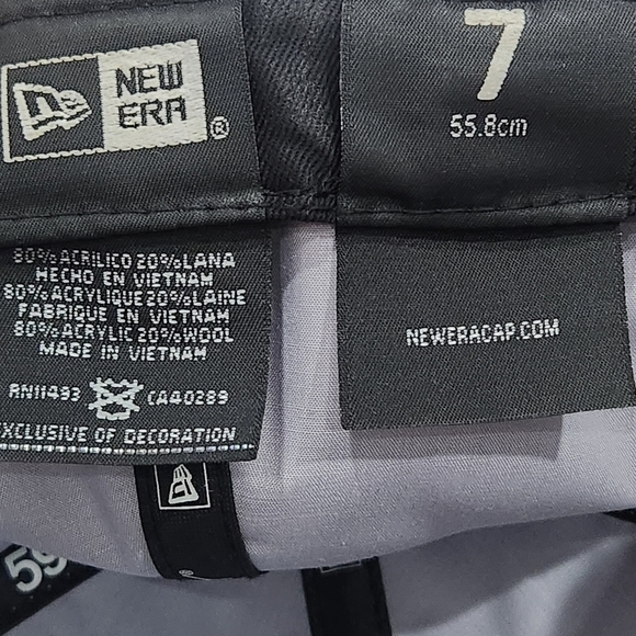 New Era NBA Chicago Bulls Metal Badge 59FIFTY Fitted Cap Gray 7 55.8cm EUC - Picture 9 of 10